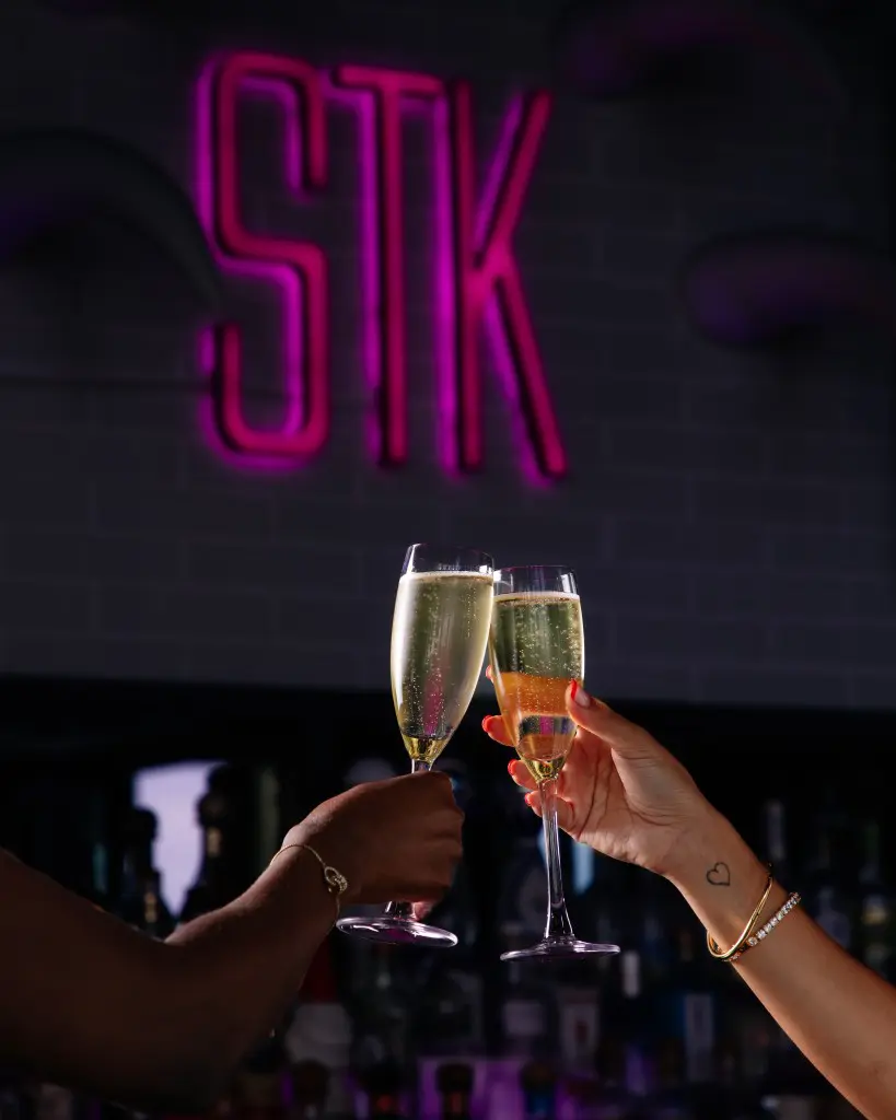 STK ROOFTOP PRESENTS: ALL THAT GLITTERS NYE CELEBRATION